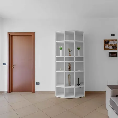 Santa Giulia - Futurismo 17 Apartment *